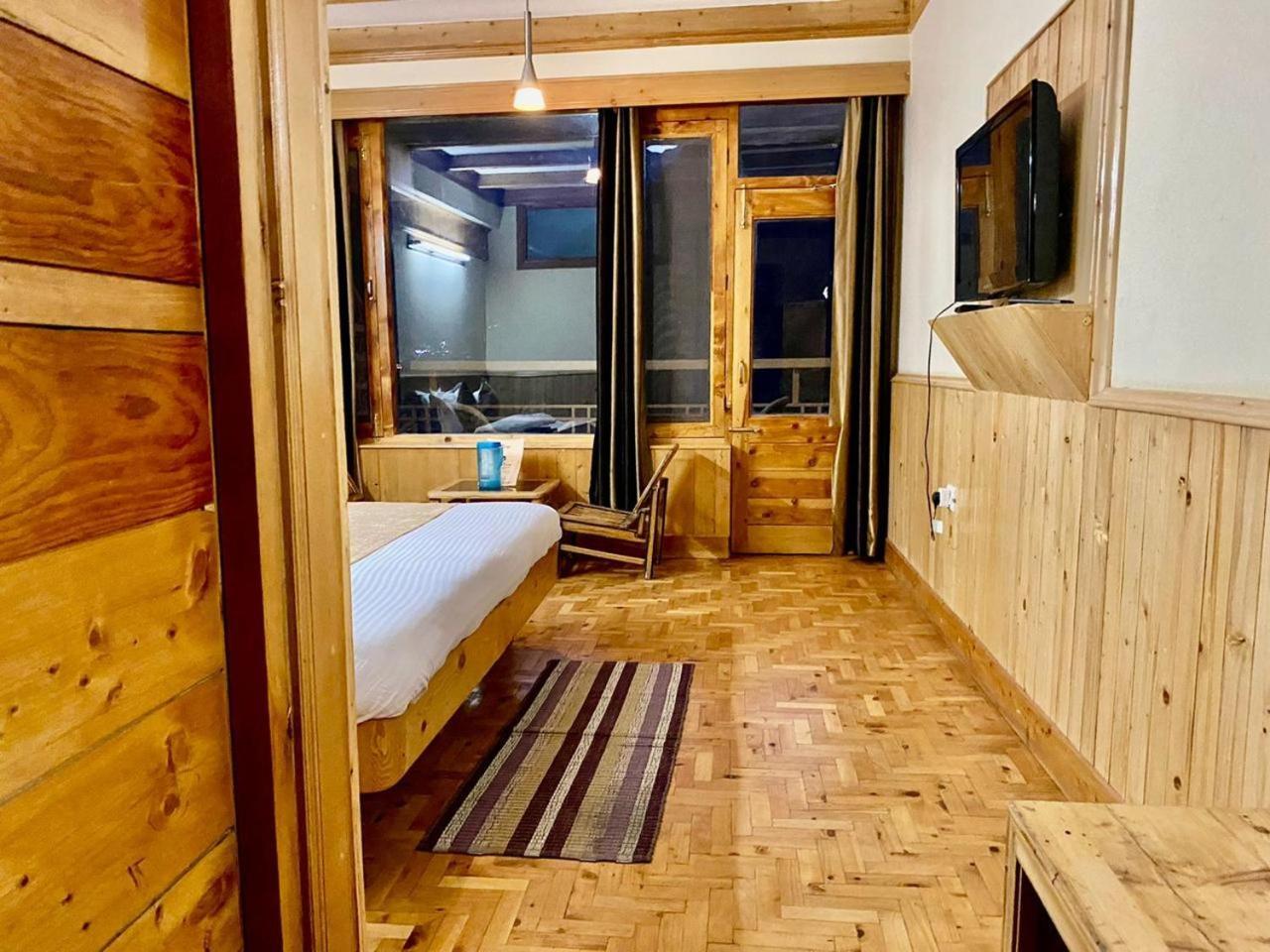 The Vashisht, Manali - A Four Star Luxury Hotel Kültér fotó